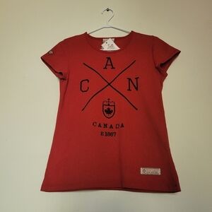 NWT Red‎ Canoe T shirt,National Heritage brand,Made in Canada,M